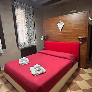 https://campiello-tron.hotelinveneto.com
