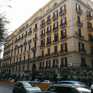 Be Italian Flat Bovio Πανσιόν